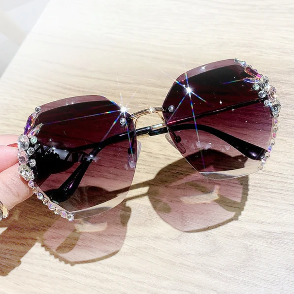 Stylish Embellished Sunglasses